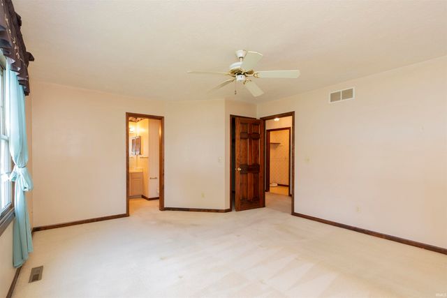 4020 Stonegate Drive, Mishawaka, IN 46544