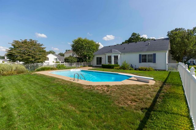 4020 Stonegate Drive, Mishawaka, IN 46544