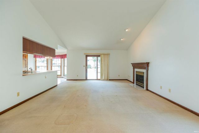 4020 Stonegate Drive, Mishawaka, IN 46544