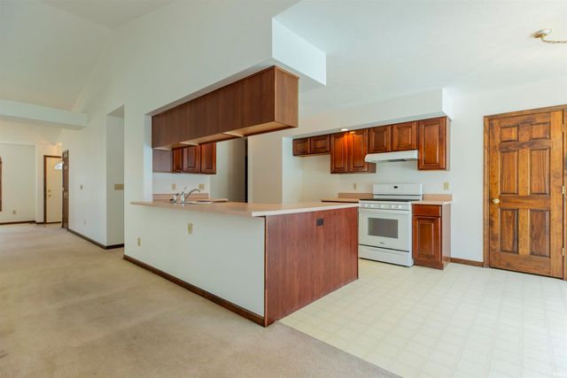 4020 Stonegate Drive, Mishawaka, IN 46544