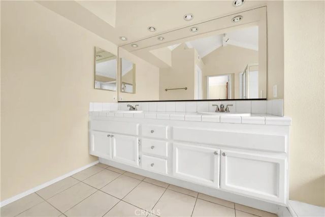 14 Mclean, Irvine, CA 92620
