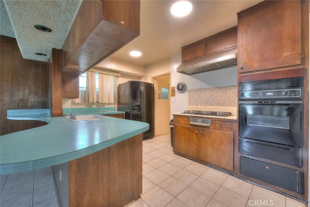Image 4 of property listing at 13516 Purche, Gardena, CA 90249