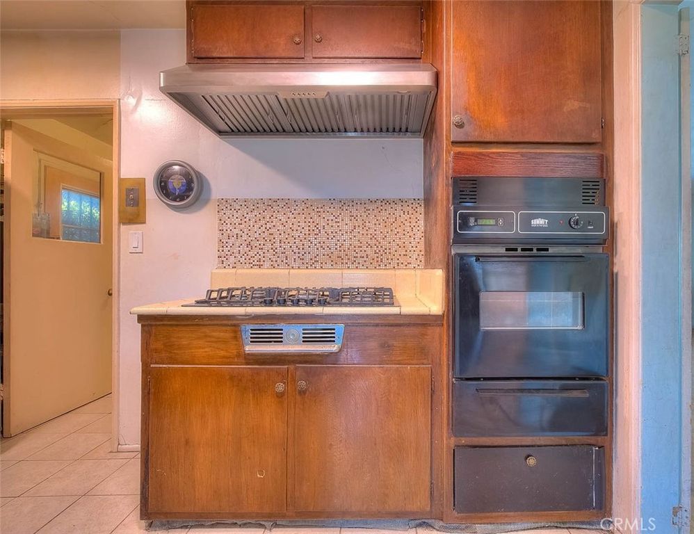 Image 6 of property listing at 13516 Purche, Gardena, CA 90249