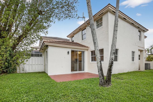7524 NW 1st Place, Plantation, FL 33317