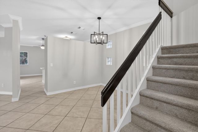 7524 NW 1st Place, Plantation, FL 33317