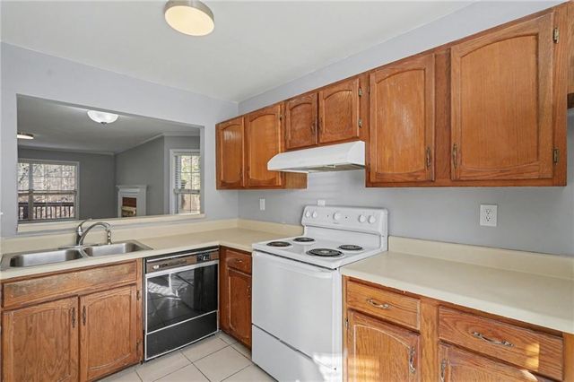 5200 Laurel Bridge SE Drive, Smyrna, GA 30082