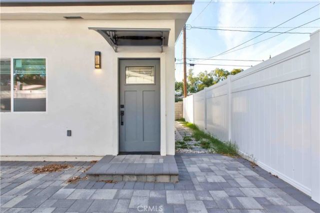 1615 N Niagara Street, Burbank, CA 91505
