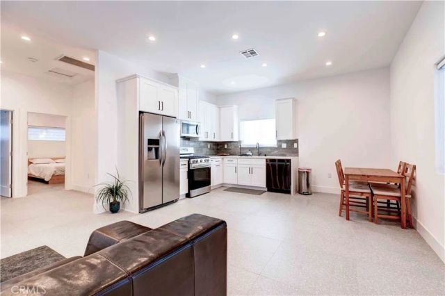 1615 N Niagara Street, Burbank, CA 91505