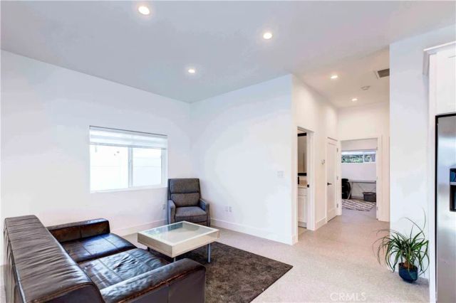 1615 N Niagara Street, Burbank, CA 91505