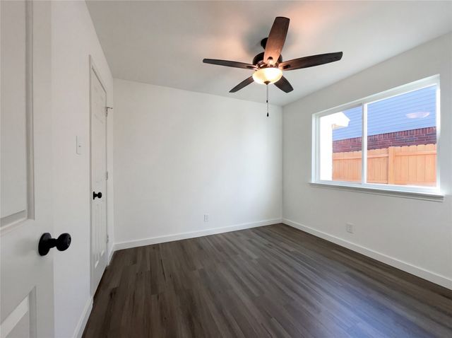 2108 Woodland Oaks Drive, Arlington, TX 76013