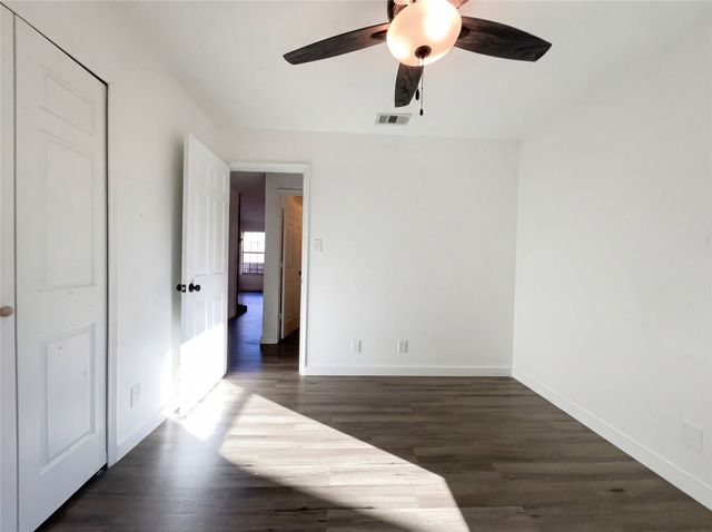 2108 Woodland Oaks Drive, Arlington, TX 76013