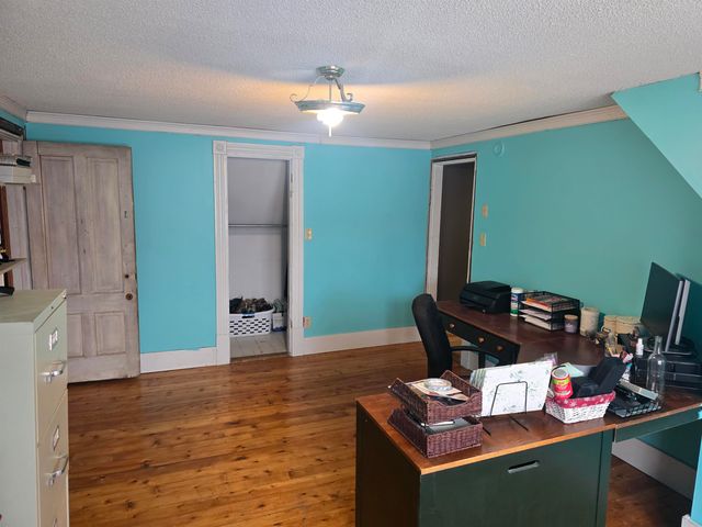 83 Spring Street, Hardwick, VT 05843