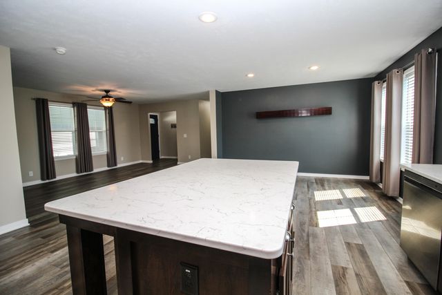 7237 White Oak Circle, Portage City, MI 49002