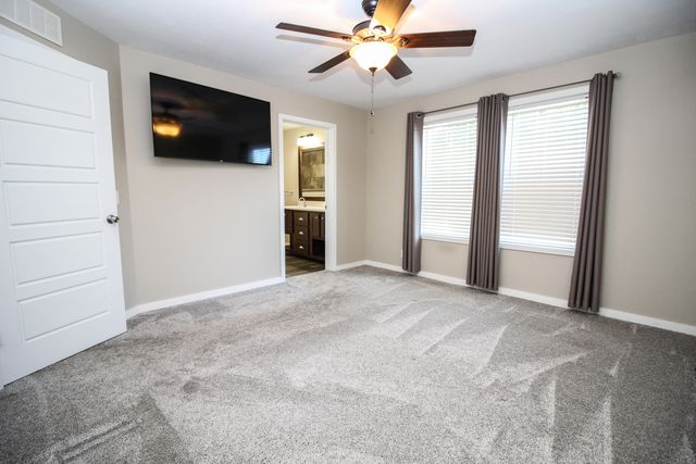 7237 White Oak Circle, Portage City, MI 49002