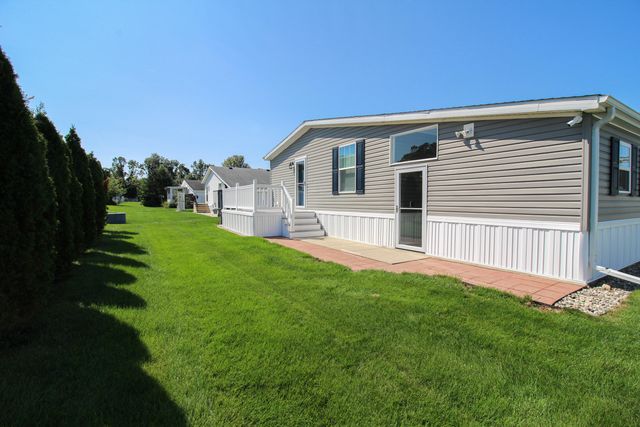 7237 White Oak Circle, Portage City, MI 49002