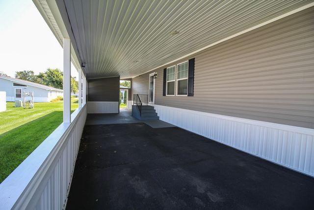 7237 White Oak Circle, Portage City, MI 49002