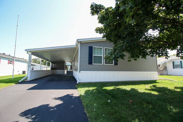 7237 White Oak Circle, Portage City, MI 49002