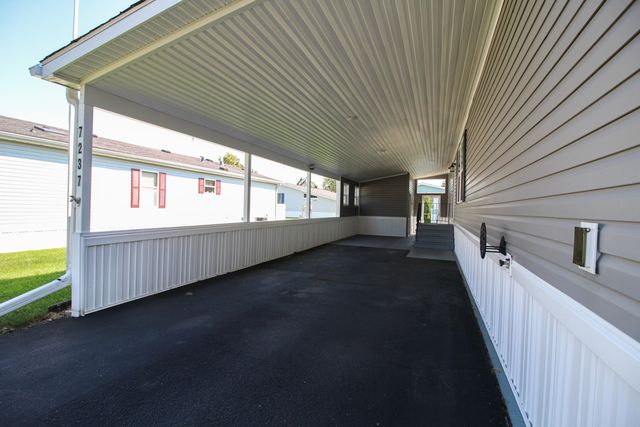 7237 White Oak Circle, Portage City, MI 49002