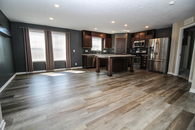 7237 White Oak Circle, Portage City, MI 49002