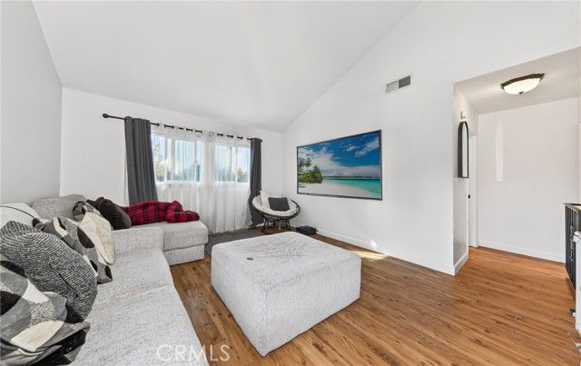 2794 La Praix, Highland, CA 92346