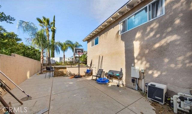 2794 La Praix, Highland, CA 92346