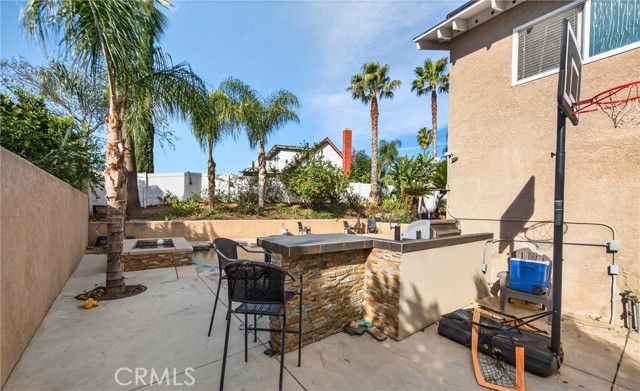 2794 La Praix, Highland, CA 92346