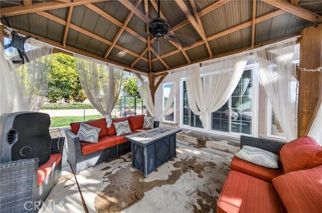 2794 La Praix, Highland, CA 92346