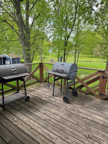 8430 Bell Street, Crown Point, IN 46307