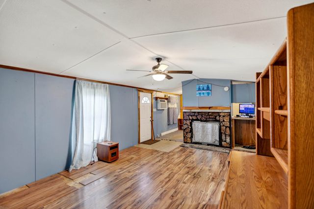 924 Harsh Ln, Castalian Springs, TN 37031