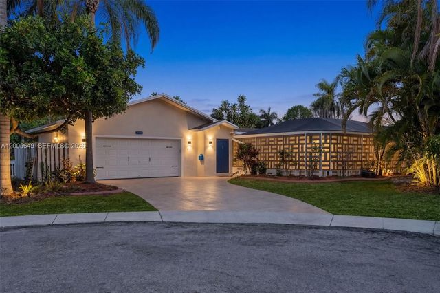 2649 Scott St, Hollywood, FL 33020