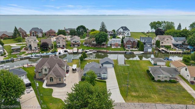 37510 Lakeville Street, Harrison Charter Township, MI 48045