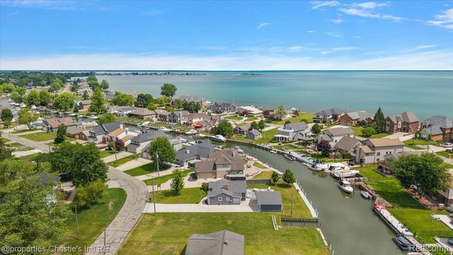 37510 Lakeville Street, Harrison Charter Township, MI 48045