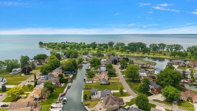 37510 Lakeville Street, Harrison Charter Township, MI 48045