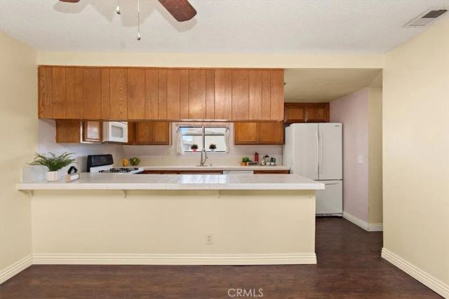 5465 E Centralia, Long Beach, CA 90808