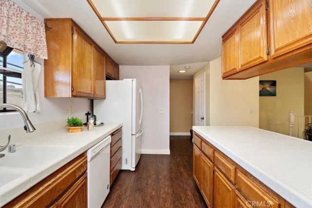 5465 E Centralia, Long Beach, CA 90808