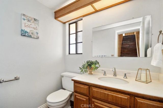 5465 E Centralia, Long Beach, CA 90808