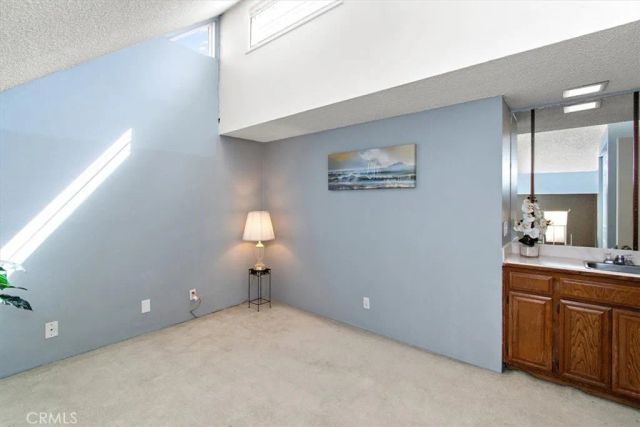 5465 E Centralia, Long Beach, CA 90808