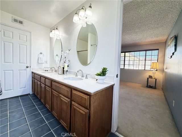 5465 E Centralia, Long Beach, CA 90808