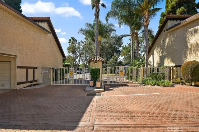 5465 E Centralia, Long Beach, CA 90808