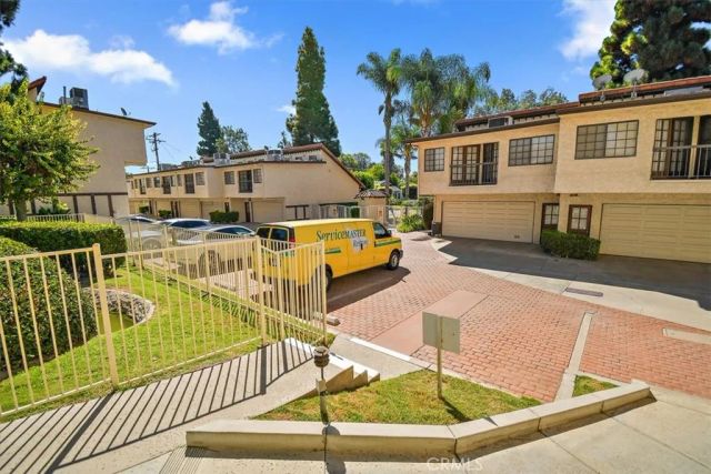 5465 E Centralia, Long Beach, CA 90808