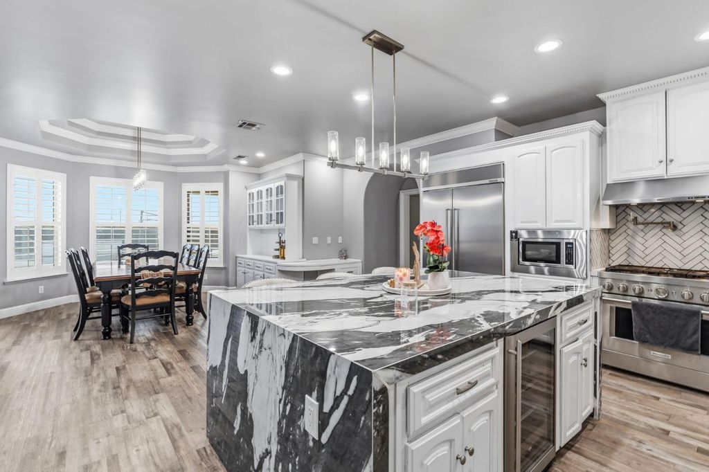 Image 15 of property listing at 17703 El Camino Road, Madera, CA 93636