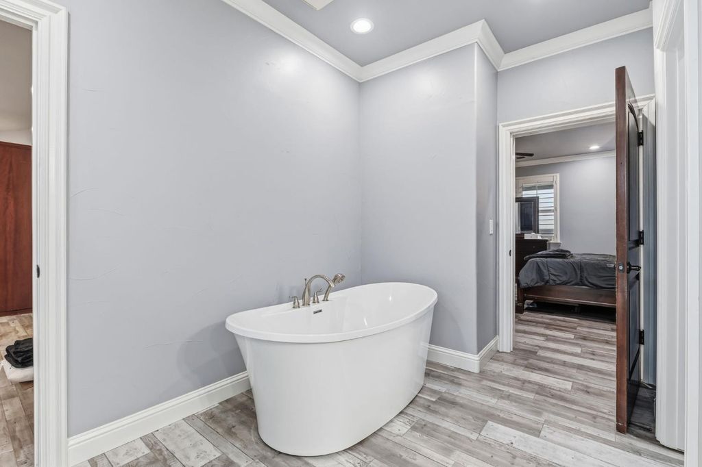 Image 38 of property listing at 17703 El Camino Road, Madera, CA 93636