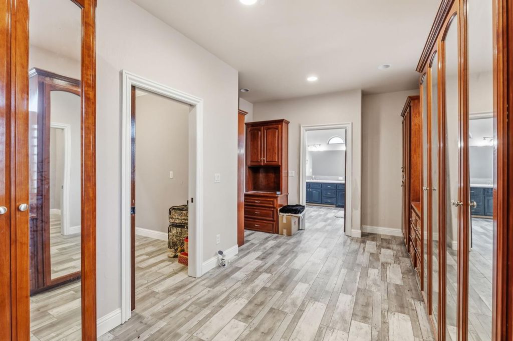 Image 40 of property listing at 17703 El Camino Road, Madera, CA 93636