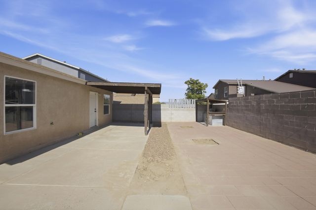 10408 Sandy Flats Avenue SW, Albuquerque, NM 87121