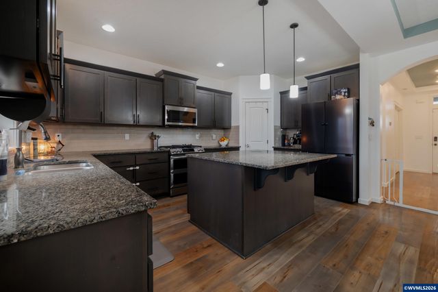 2303 NE Deciduous Av, Albany, OR 97321