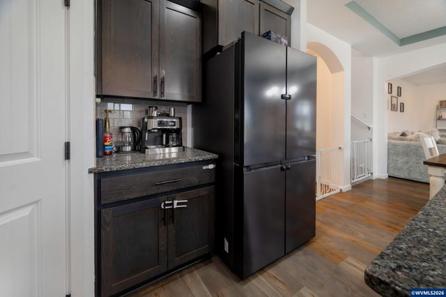 2303 NE Deciduous Av, Albany, OR 97321