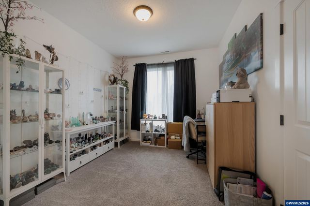 2303 NE Deciduous Av, Albany, OR 97321