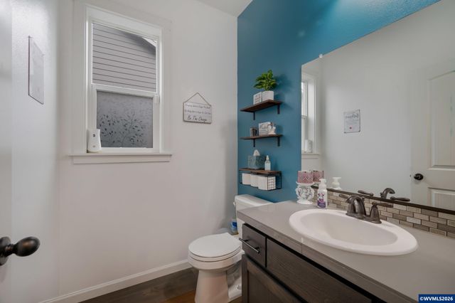 2303 NE Deciduous Av, Albany, OR 97321