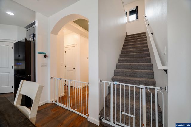 2303 NE Deciduous Av, Albany, OR 97321