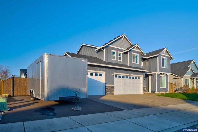 2303 NE Deciduous Av, Albany, OR 97321